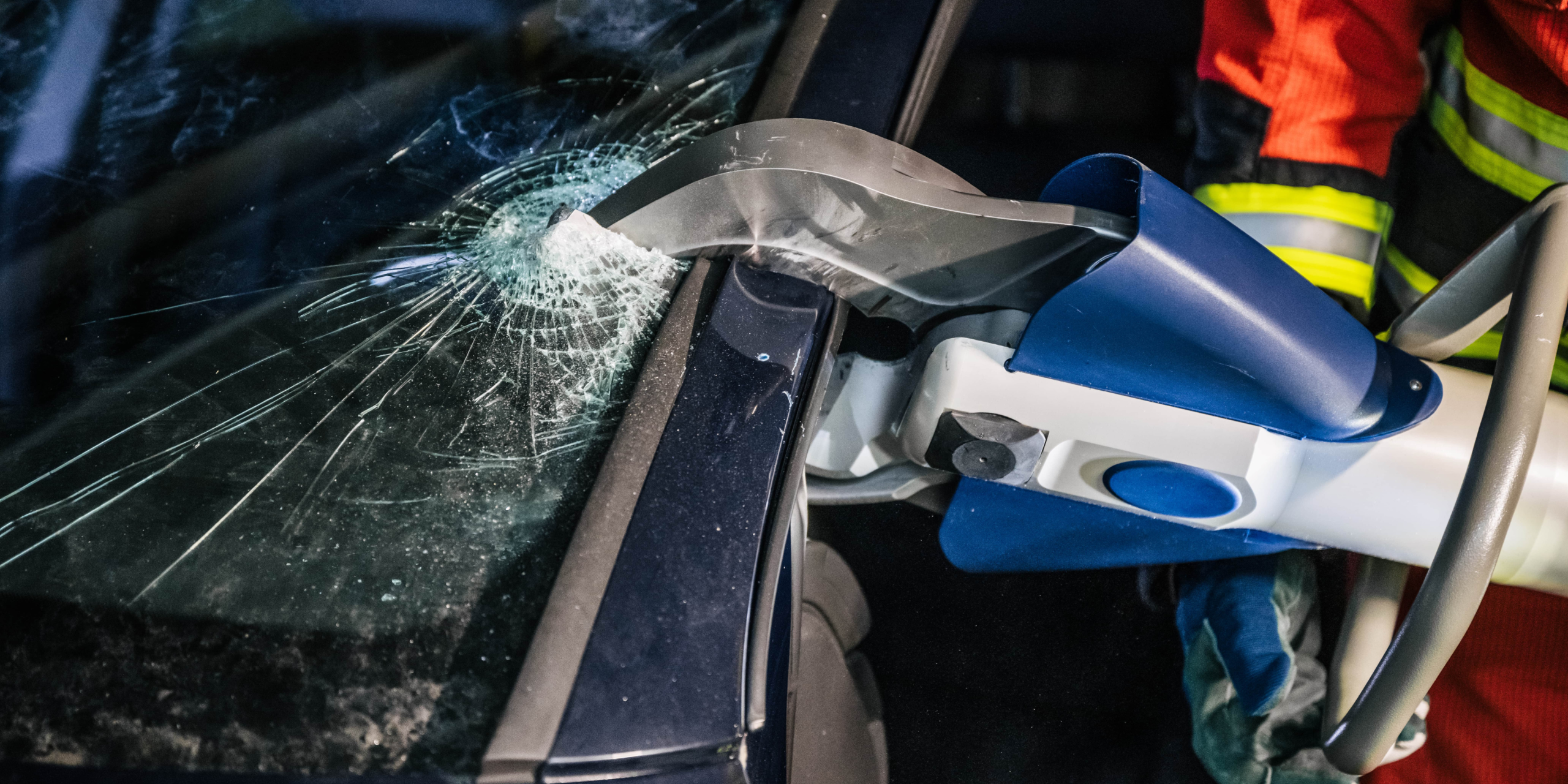 Glass Safety Film for Auto Breakers: SMASH - Packexe®